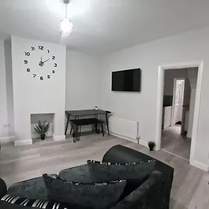 Holiday home Modern, Belfast
