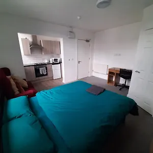 Exclusive Self-contained Flat In Apartment Middlesbrough